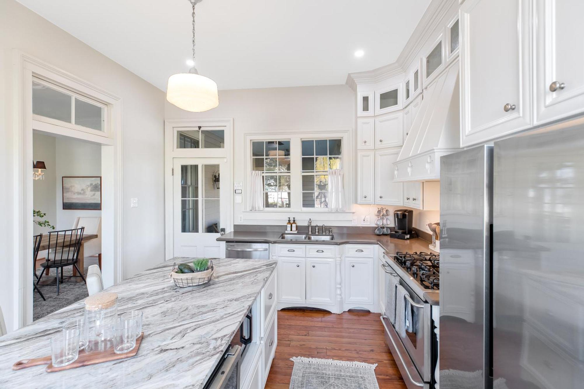 Historic 1871 Coastal Breeze With Heated Pool - Restoring Galveston Villa Exteriör bild